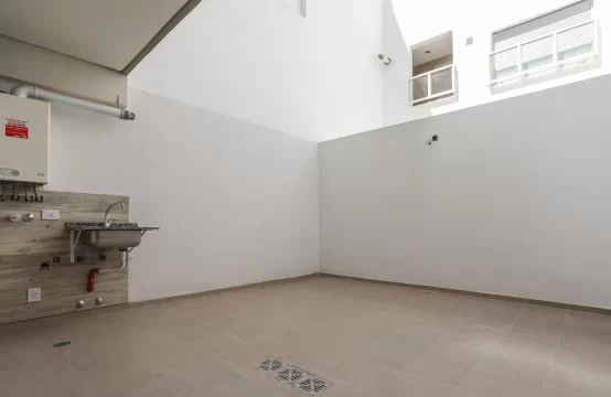 Ph 3 ambientes al frente en Planta Baja  con patio &#8211; A estrenar &#8211;