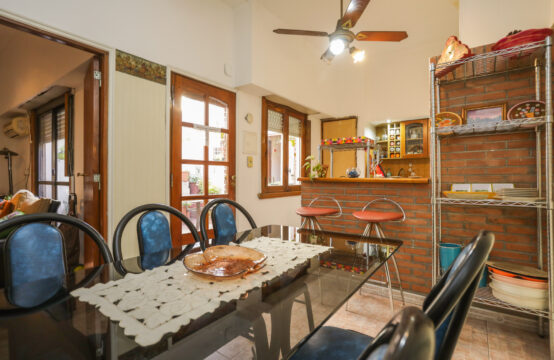 PH 3 ambientes APTO CRÉDITO &#8211; 2 patios, terraza y balcón al frente